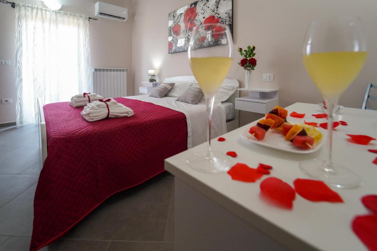 Villa Falcone Alvignano ภายนอก รูปภาพ