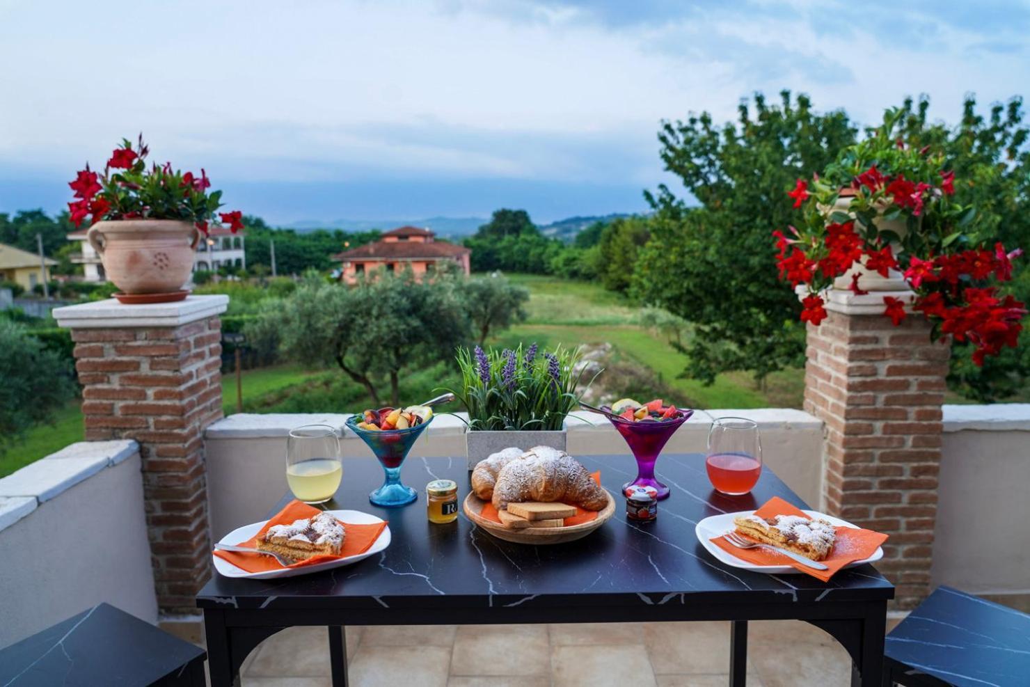 Villa Falcone Alvignano ภายนอก รูปภาพ